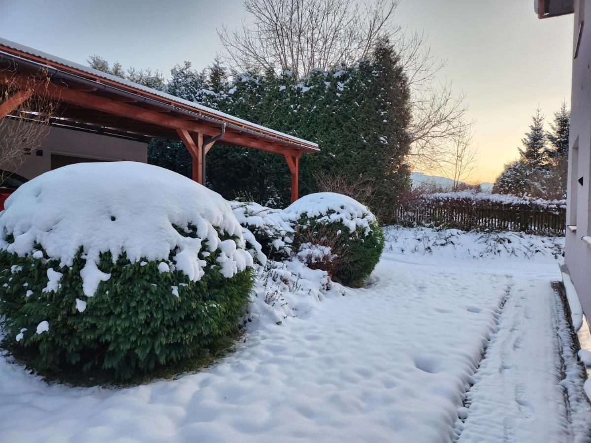 Prazdninovy Dum Varnsdorf Exteriör bild